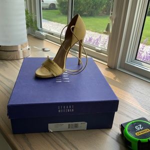 Stuart Weitzman - Yellow wrap sandals